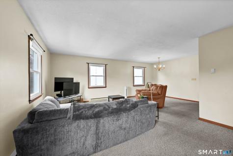 31 Cleveland Street Danbury CT 06810