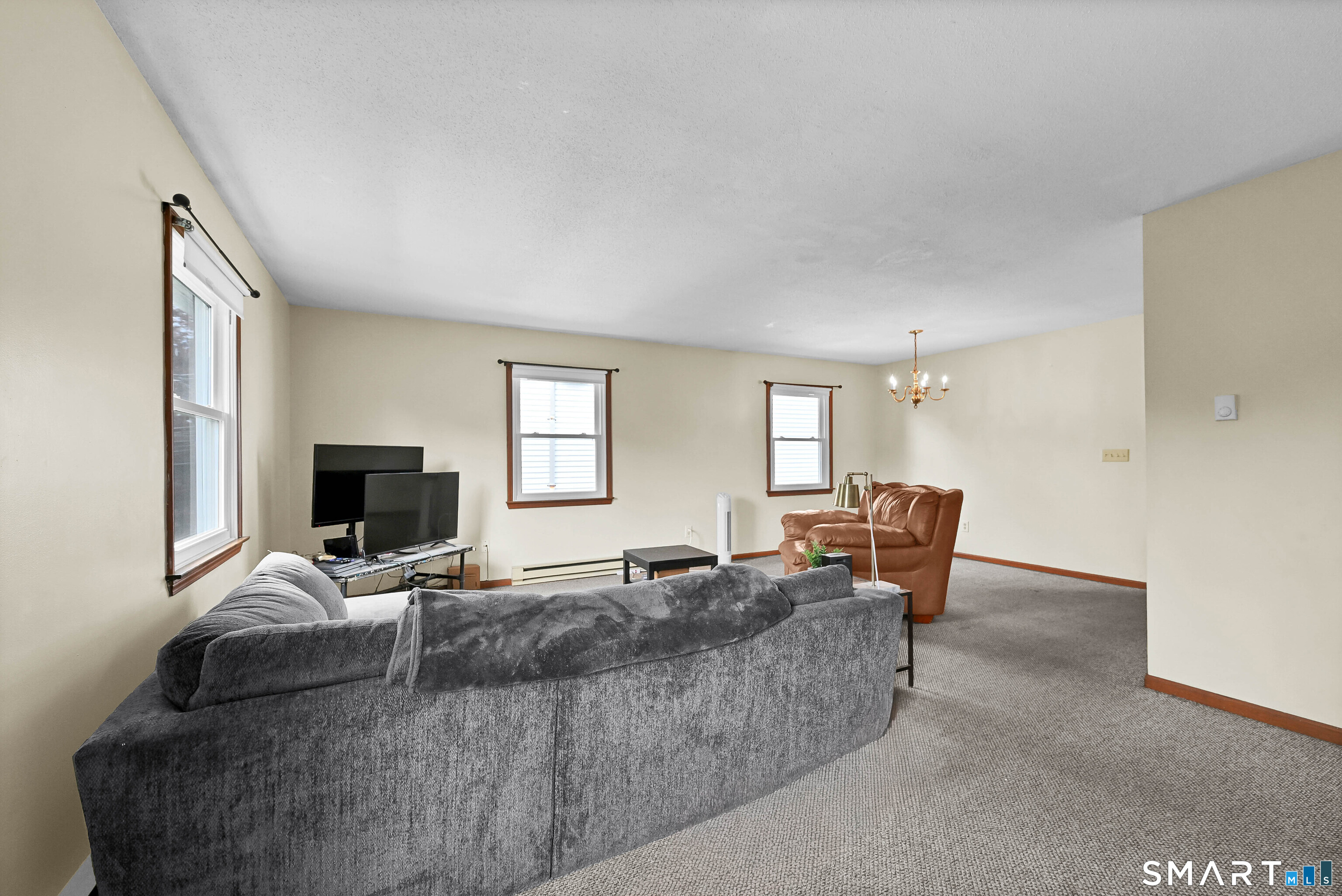 31 Cleveland Street Danbury CT 06810