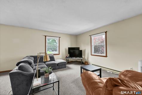 31 Cleveland Street Danbury CT 06810