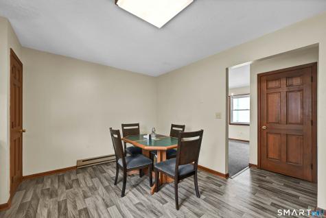 31 Cleveland Street Danbury CT 06810