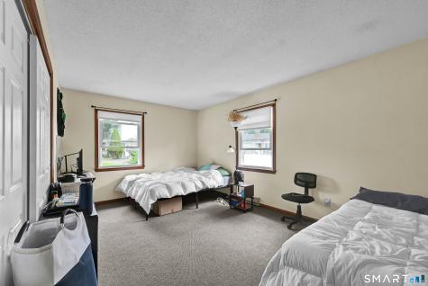 31 Cleveland Street Danbury CT 06810