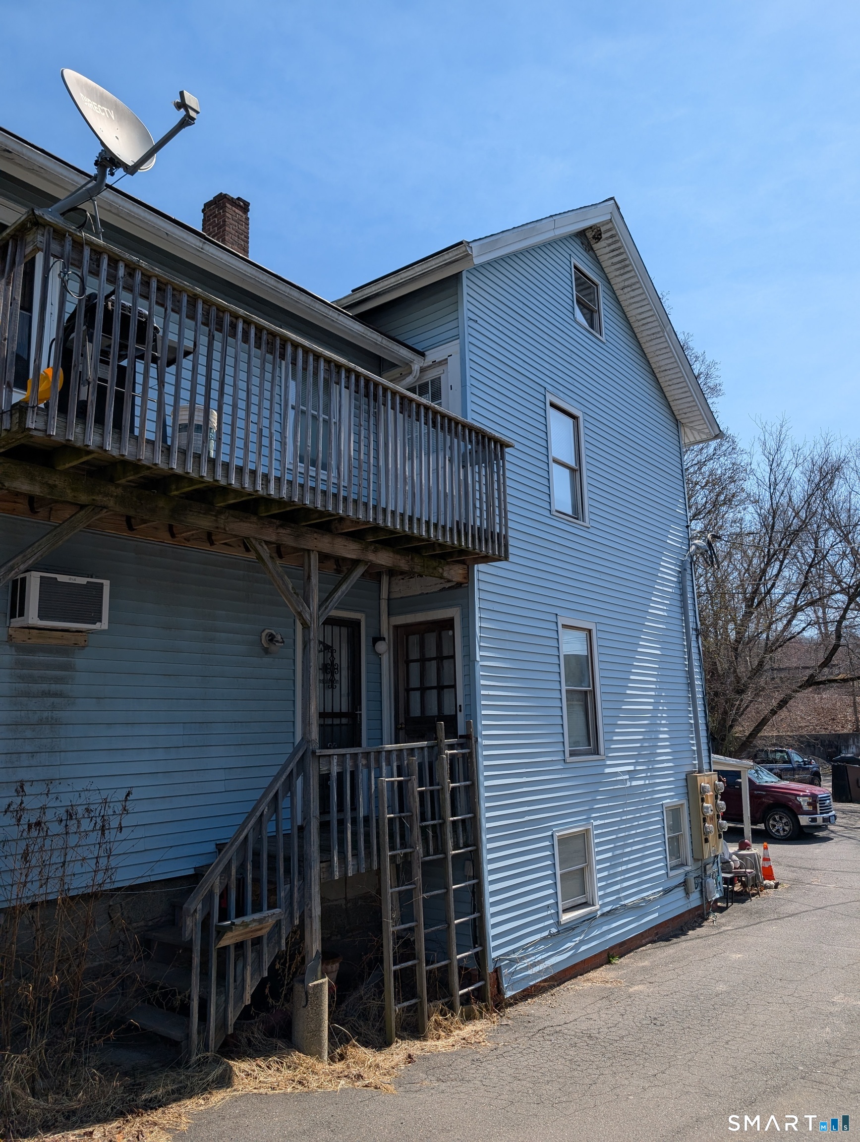 4 Summit Street East Hampton CT 06424