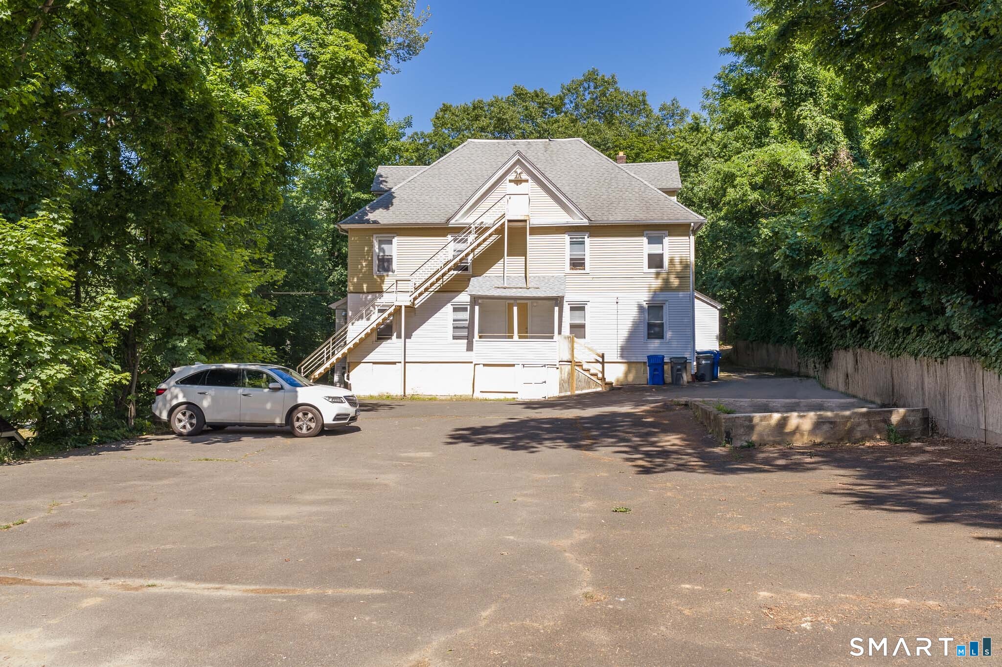 12 Arch Street Manchester CT 06040