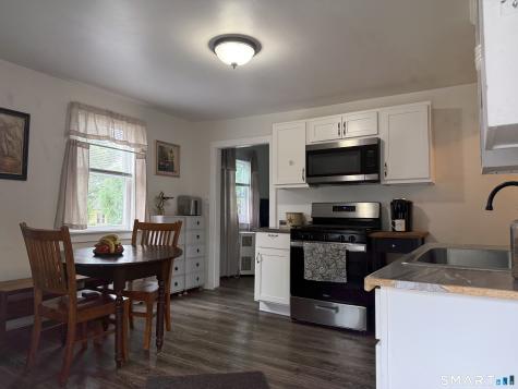 86 Chestnut Street Windham CT 06226