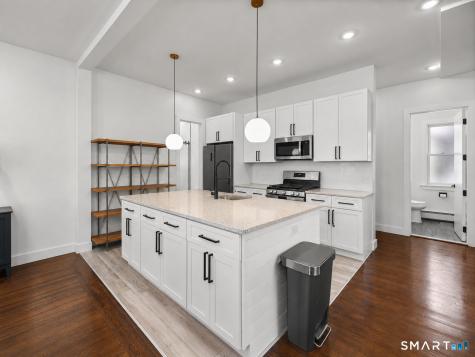 682 Whitney Avenue New Haven CT 06511