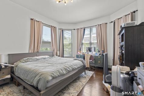 682 Whitney Avenue New Haven CT 06511