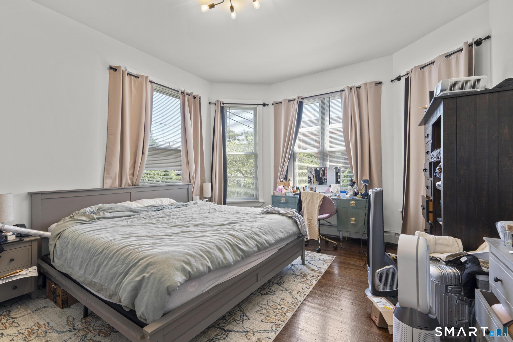682 Whitney Avenue New Haven CT 06511