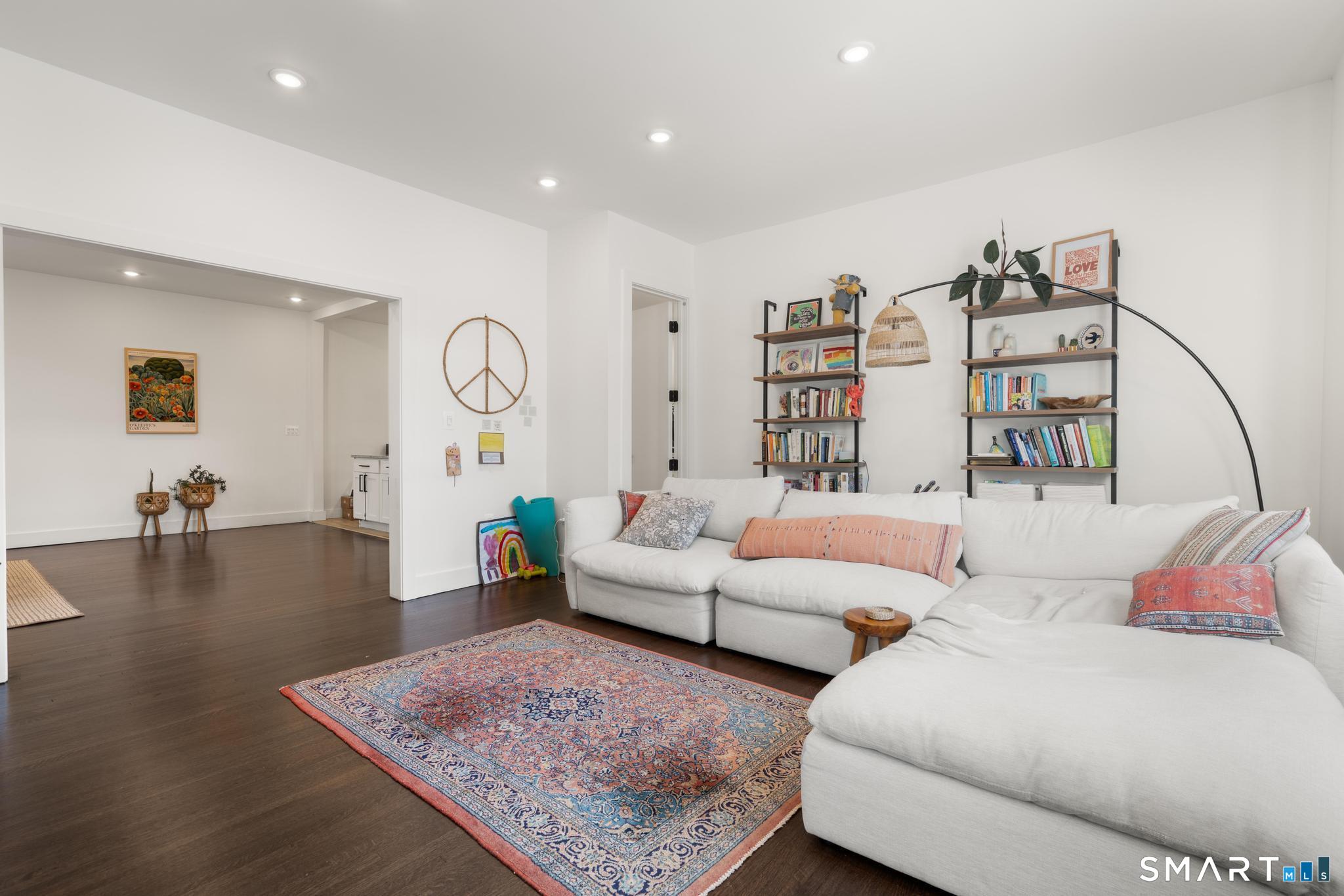682 Whitney Avenue New Haven CT 06511