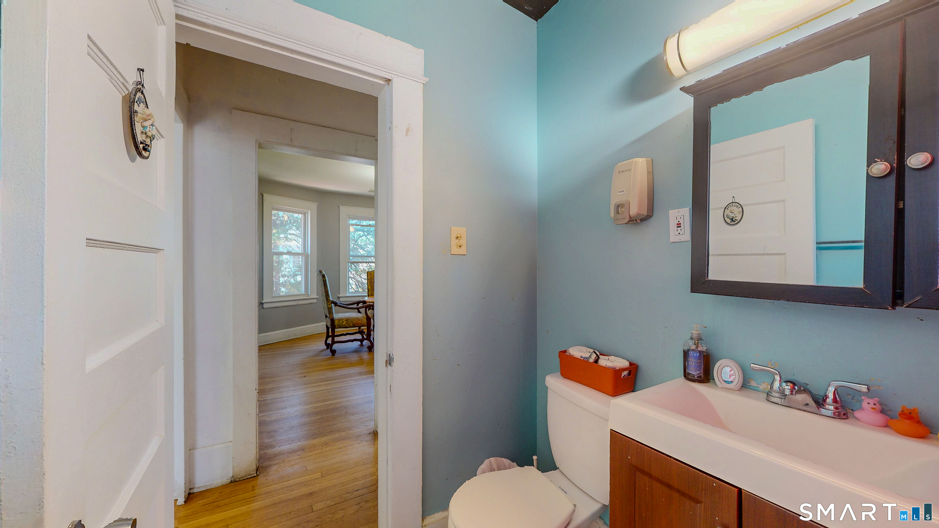 107 Fairview Avenue Bridgeport CT 06606