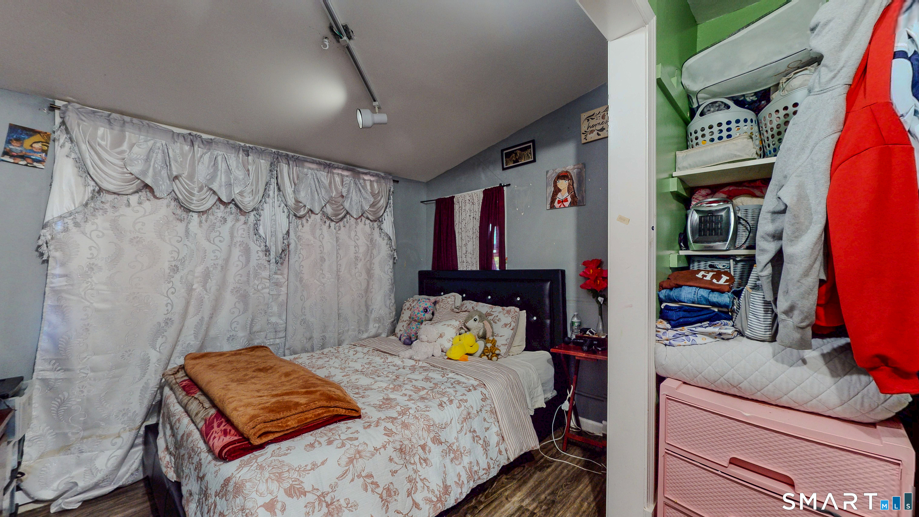 107 Fairview Avenue Bridgeport CT 06606