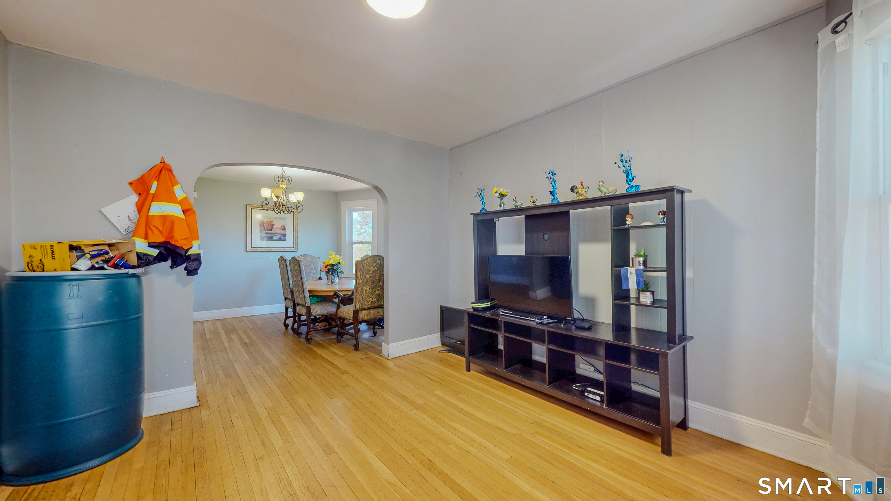 107 Fairview Avenue Bridgeport CT 06606