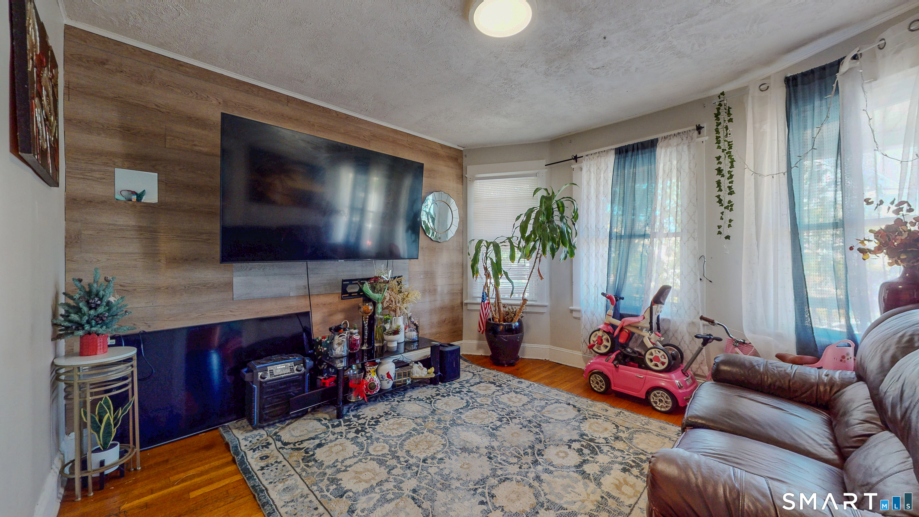 107 Fairview Avenue Bridgeport CT 06606