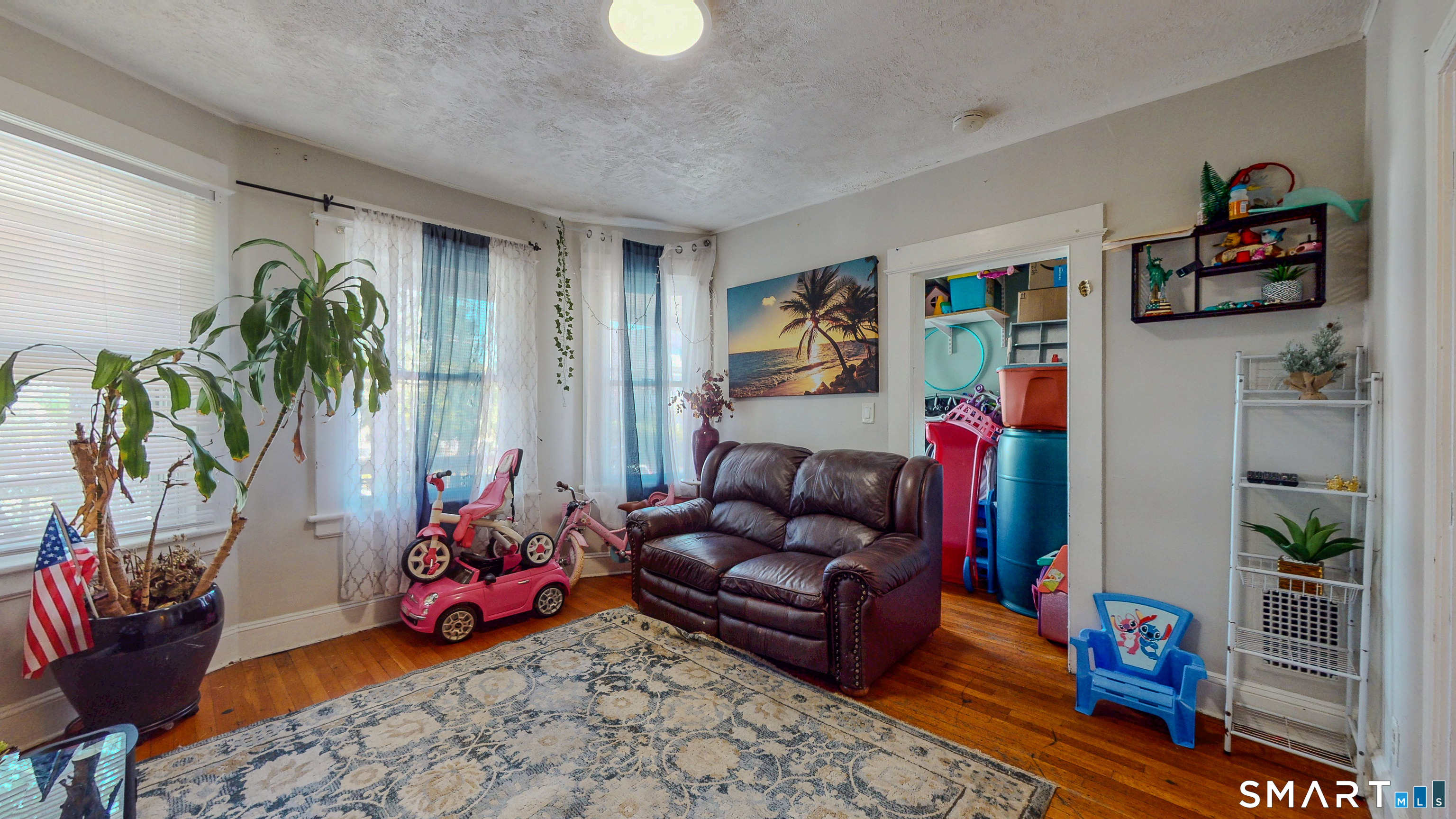 107 Fairview Avenue Bridgeport CT 06606