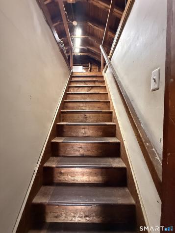 115 N Hoadley Street Naugatuck CT 06770