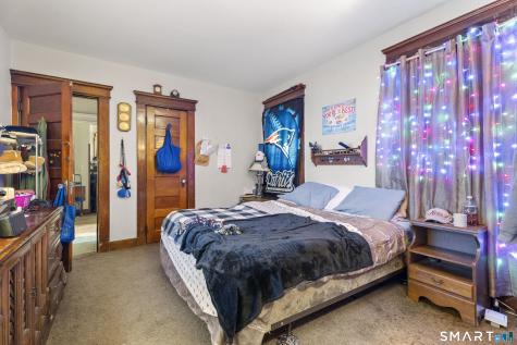 208 Clinton Avenue New Haven CT 06513