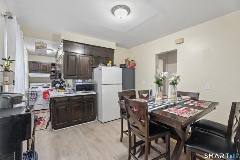 208 Clinton Avenue New Haven CT 06513