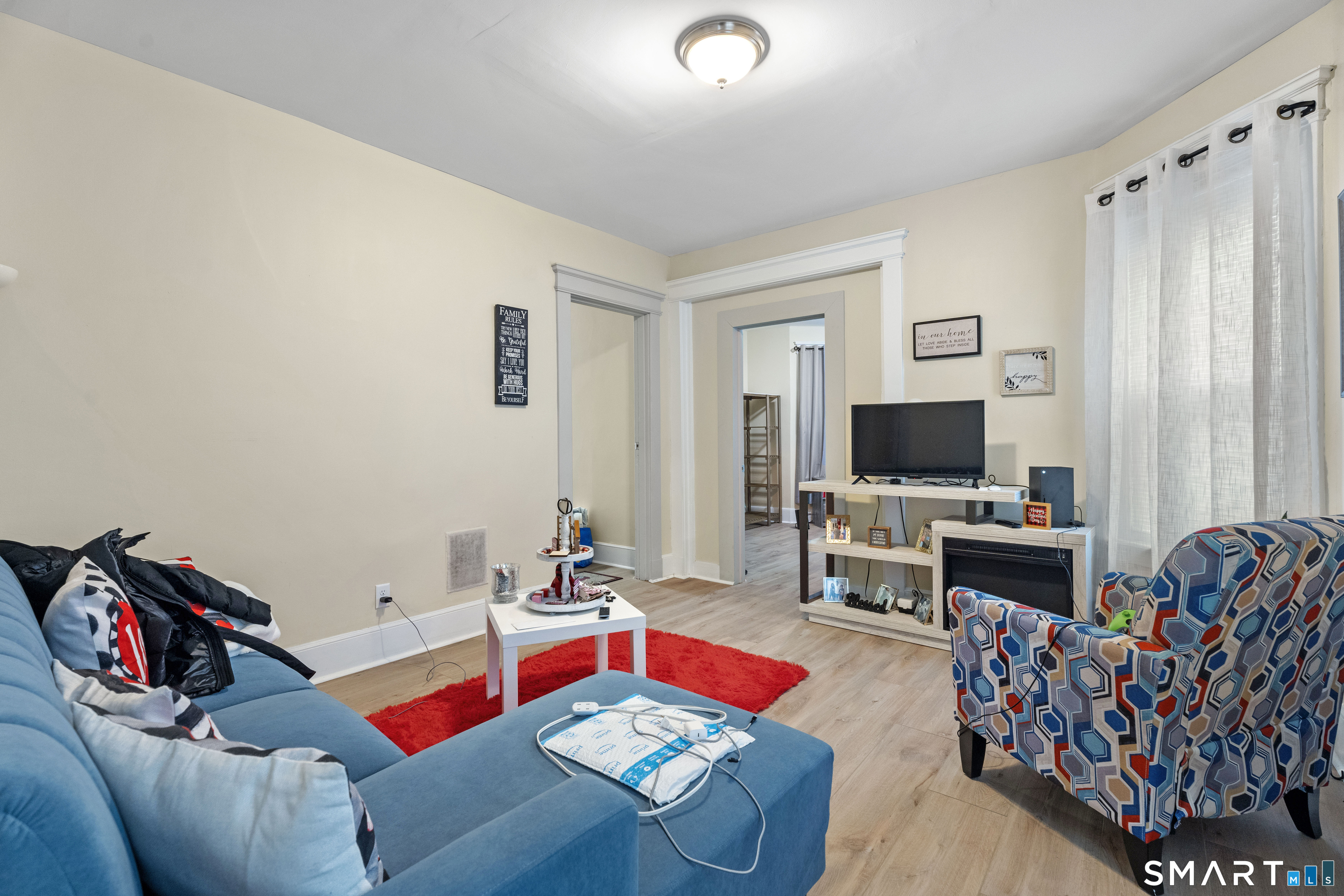 208 Clinton Avenue New Haven CT 06513