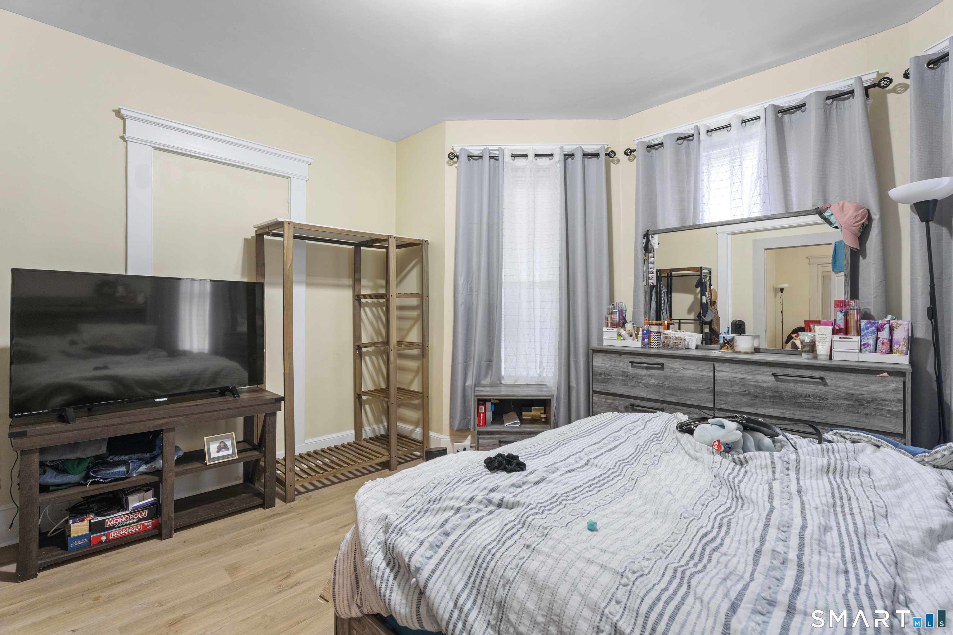 208 Clinton Avenue New Haven CT 06513