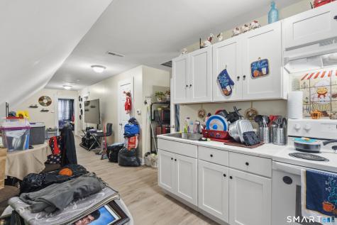 208 Clinton Avenue New Haven CT 06513