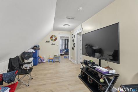 208 Clinton Avenue New Haven CT 06513