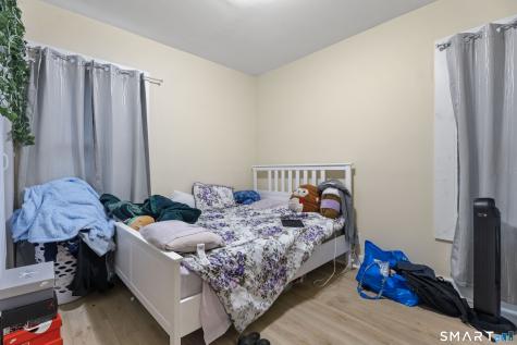 208 Clinton Avenue New Haven CT 06513