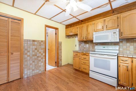 49 Baker Avenue Meriden CT 06451
