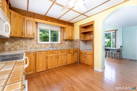 49 Baker Avenue Meriden CT 06451