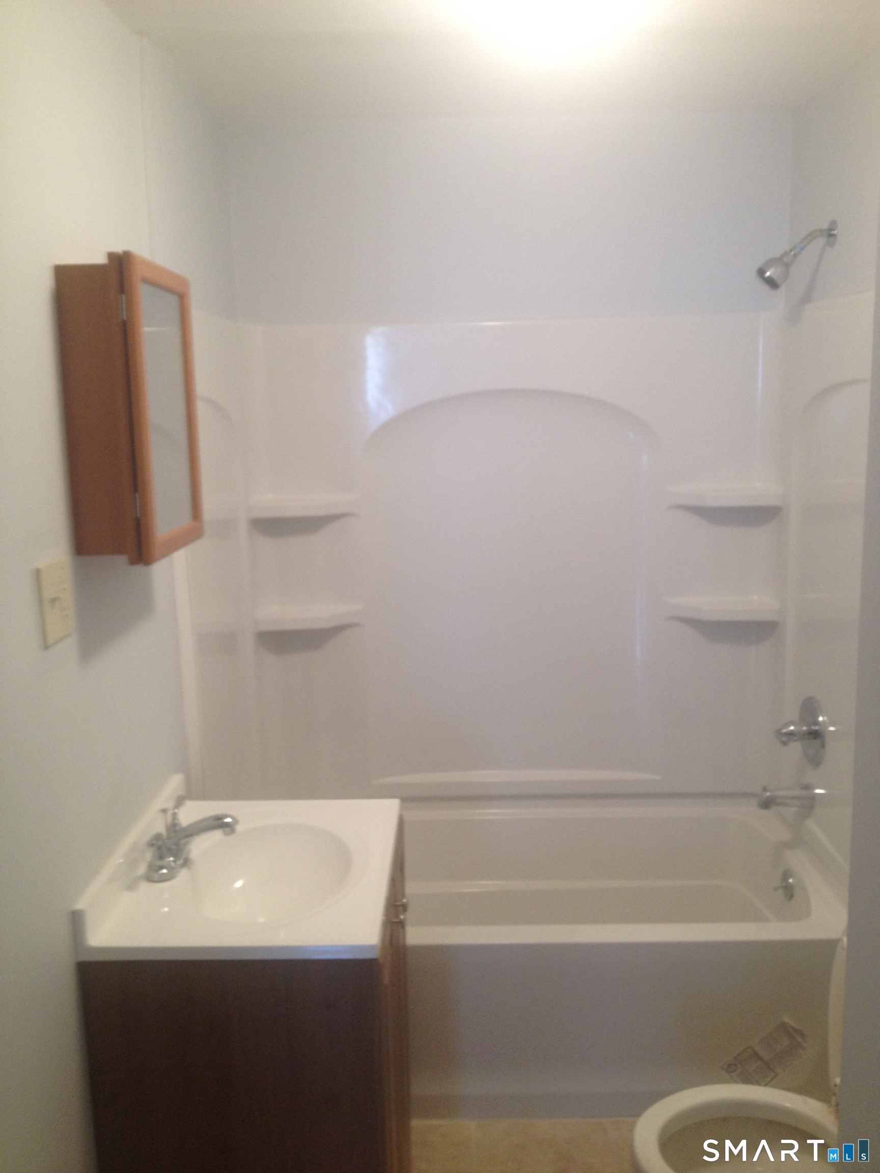 18 Walnut Street West Haven CT 06516