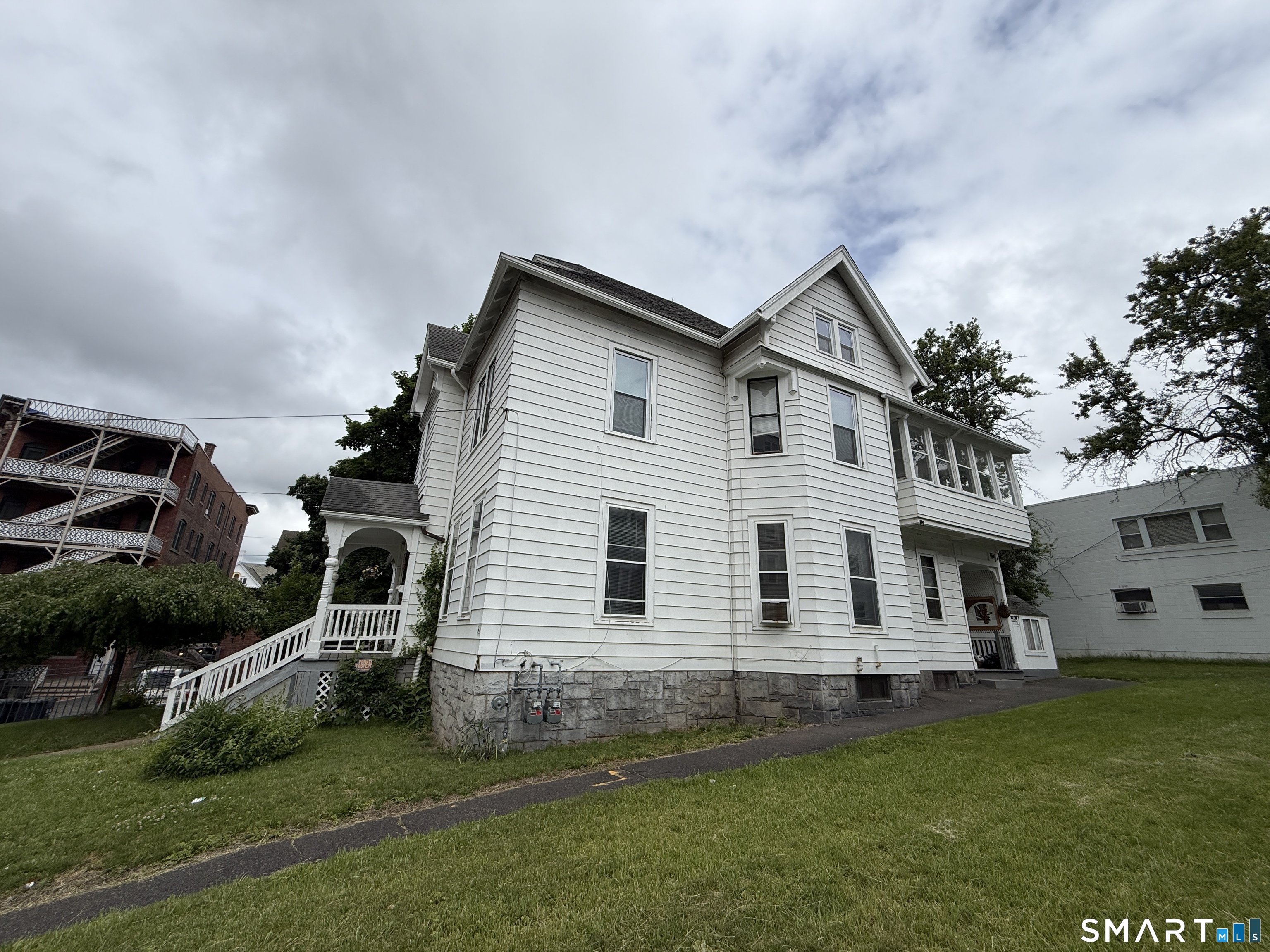 23 Pine Street Waterbury CT 06710