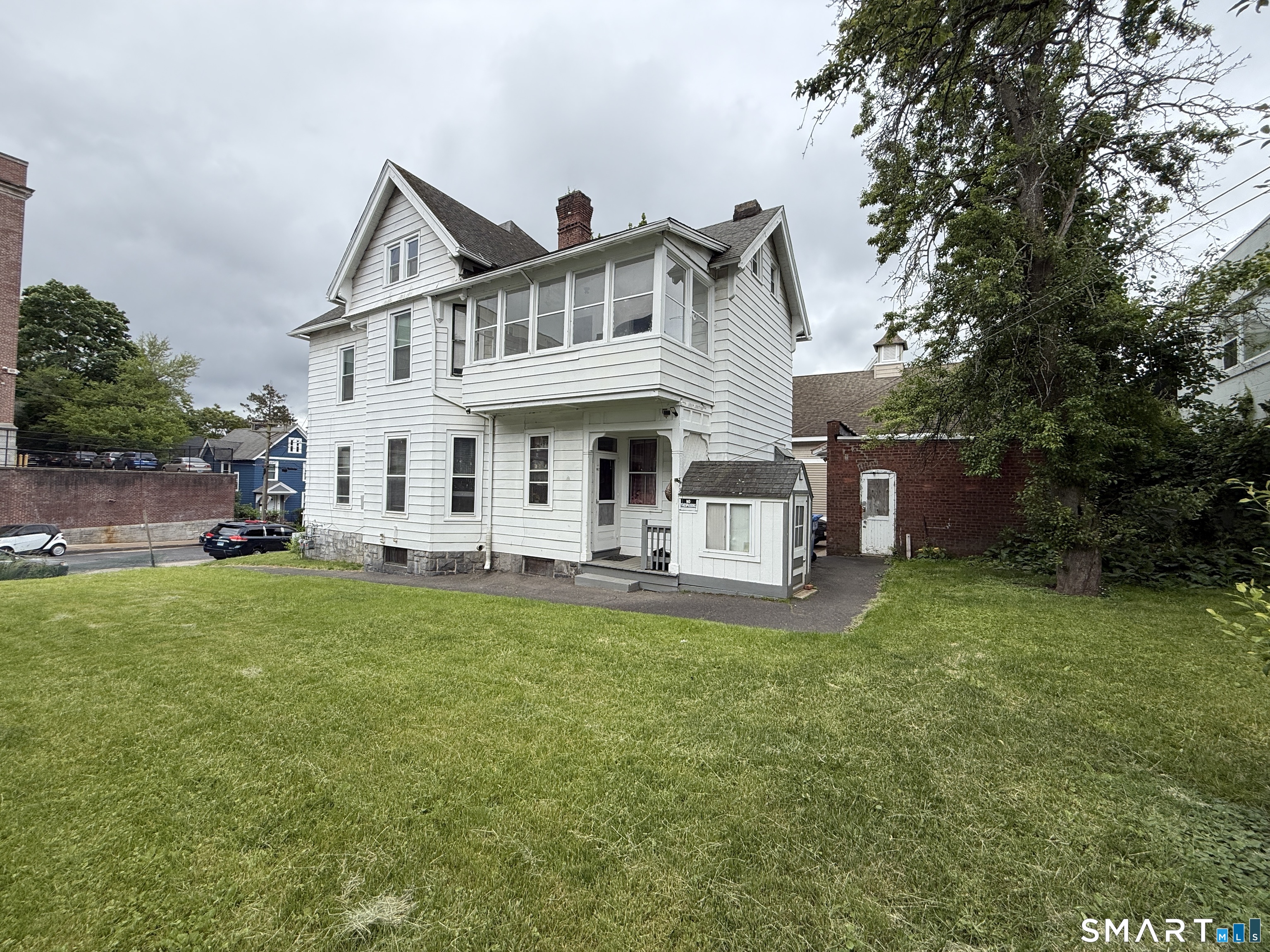 23 Pine Street Waterbury CT 06710