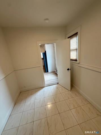 1572 Park Street Hartford CT 06106