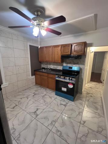 1572 Park Street Hartford CT 06106