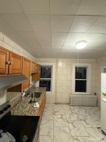 1572 Park Street Hartford CT 06106
