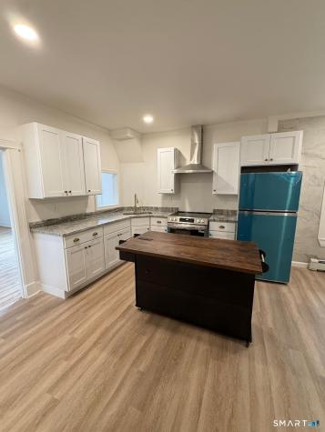 1572 Park Street Hartford CT 06106