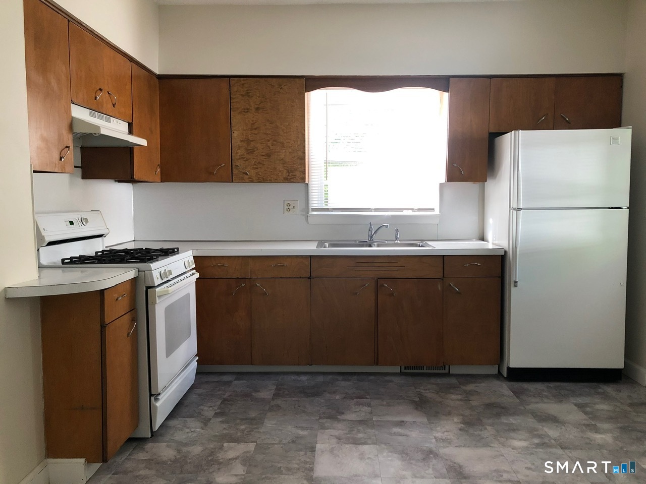 27 Salem Street Naugatuck CT 06770