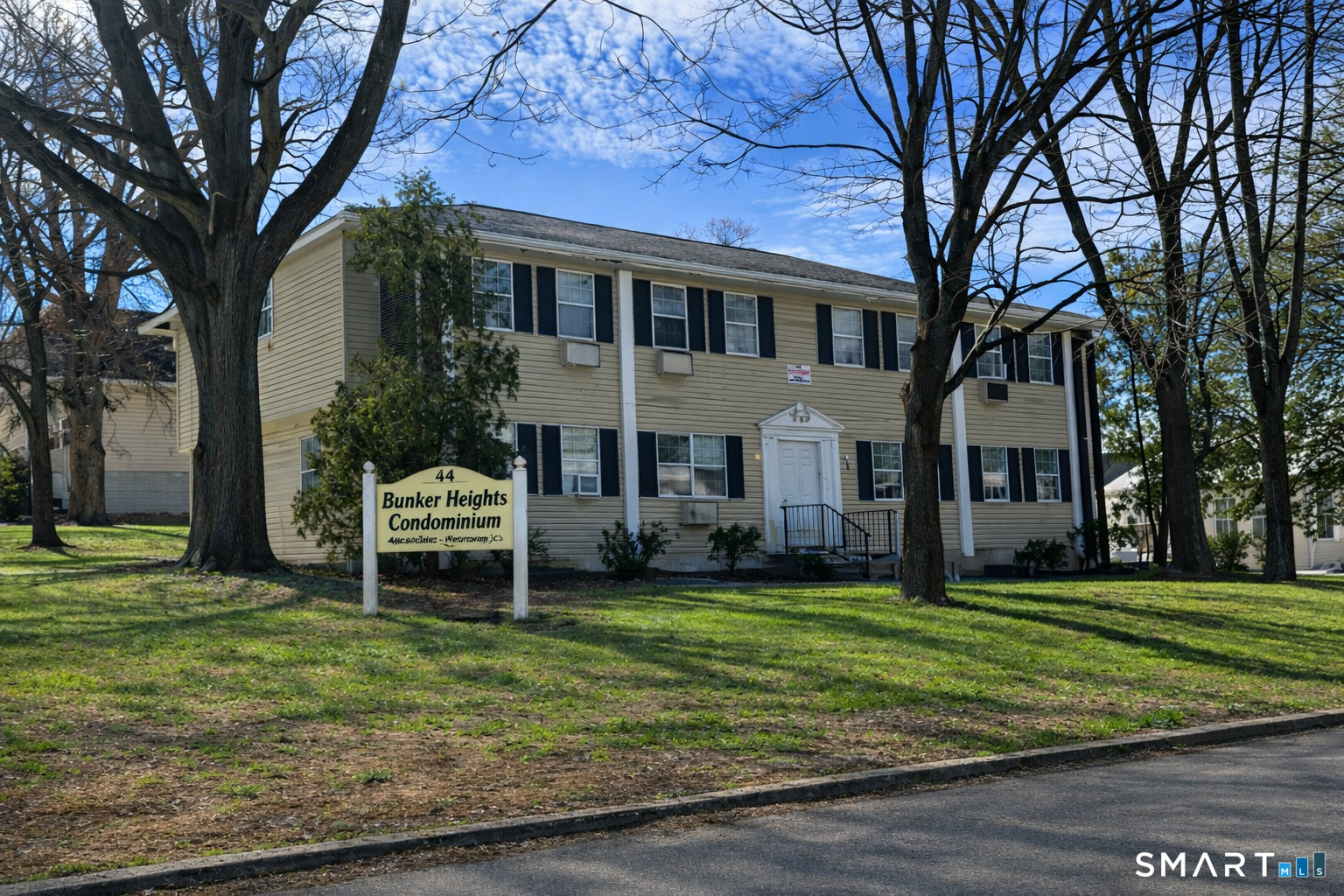 44 ABCD Angel Drive Waterbury CT 06708
