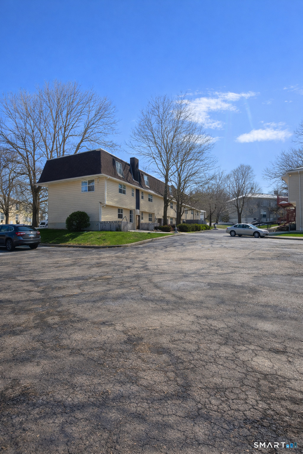44 ABCD Angel Drive Waterbury CT 06708