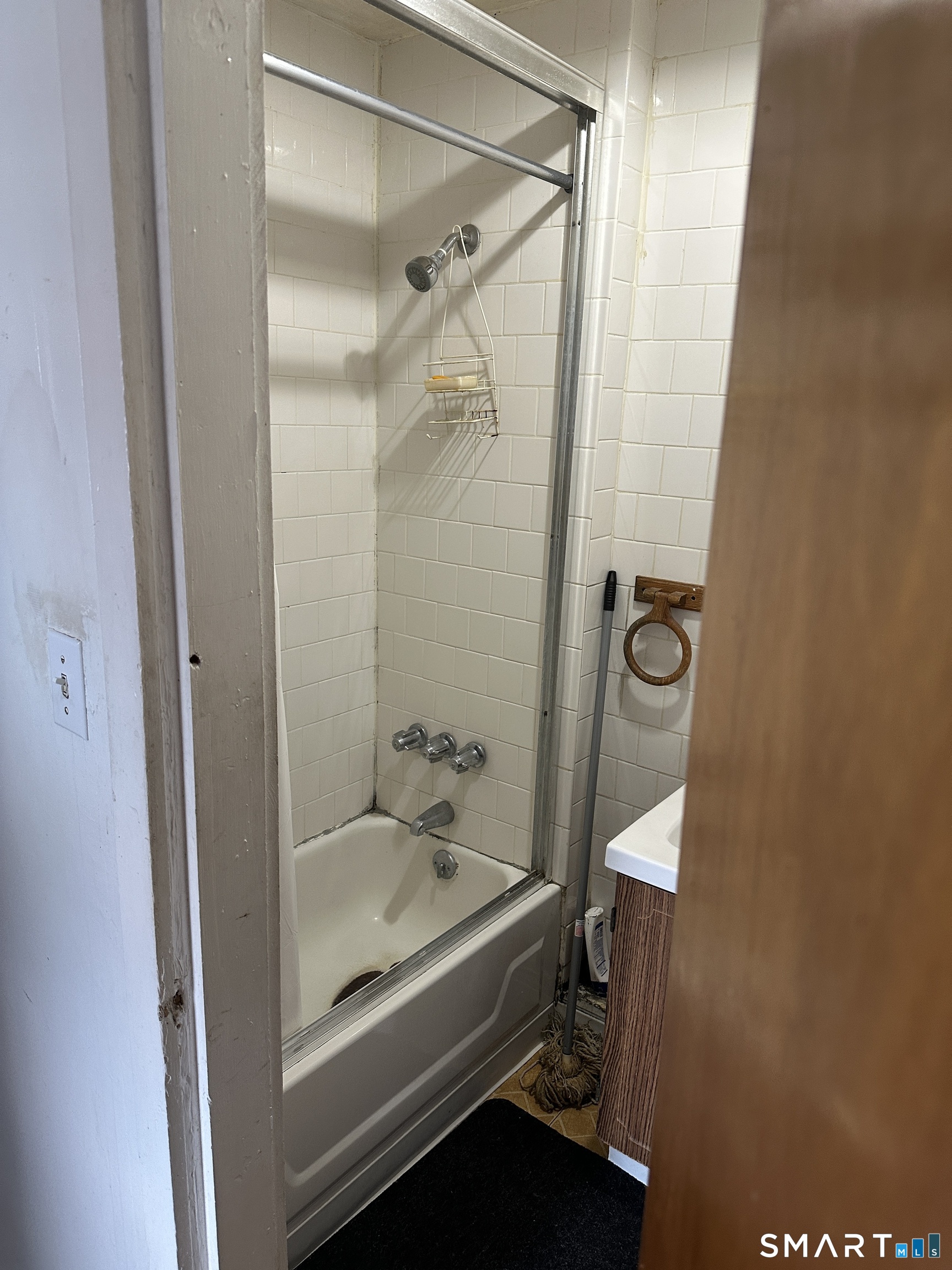 23 Shelter Street New Haven CT 06513