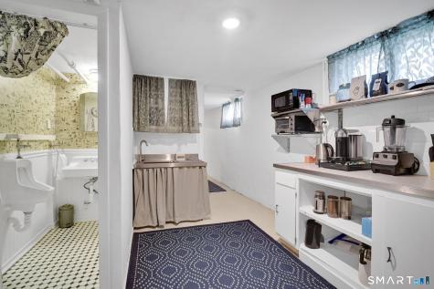 38 Price Boulevard West Hartford CT 06119