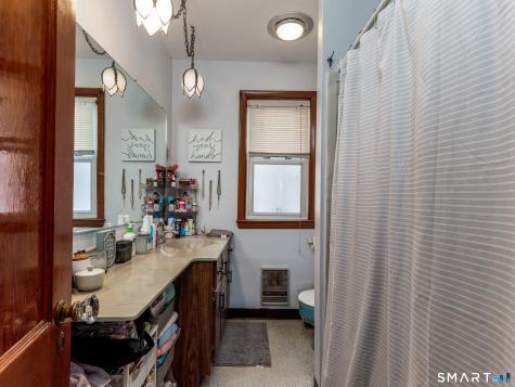 14-16 Eleventh Street Derby CT 06418