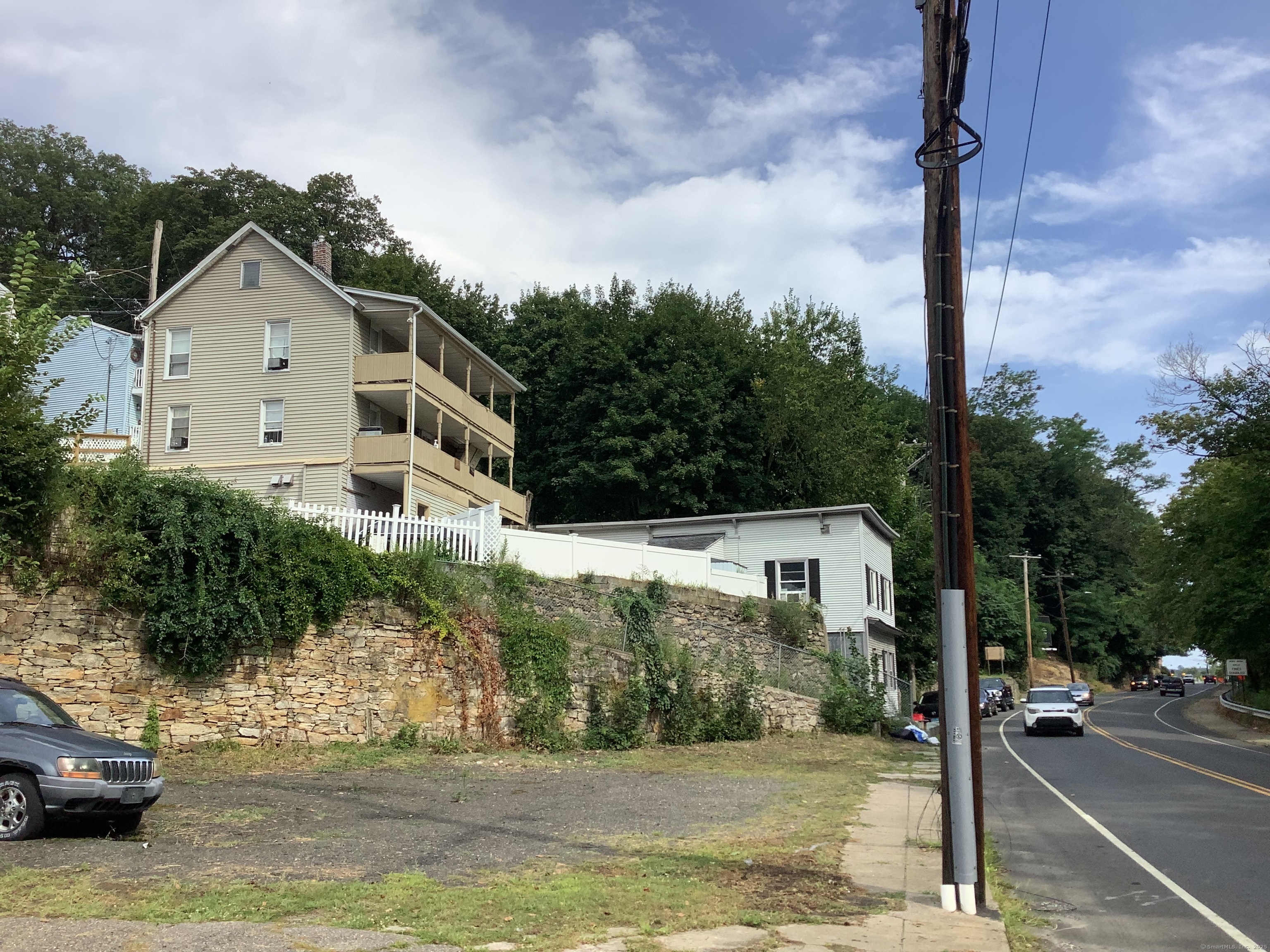 105 Camptown Avenue Derby CT 06418