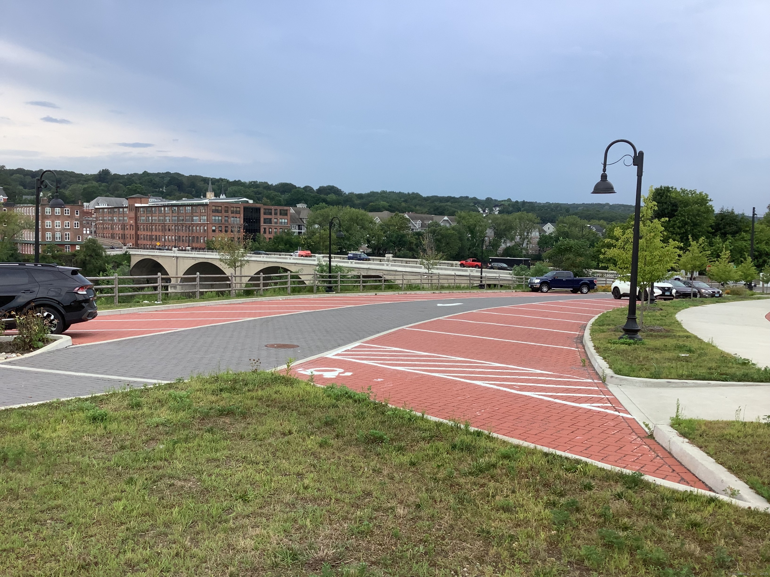 105 Camptown Avenue Derby CT 06418