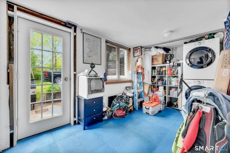 124 Pine Hill Avenue Stamford CT 06906
