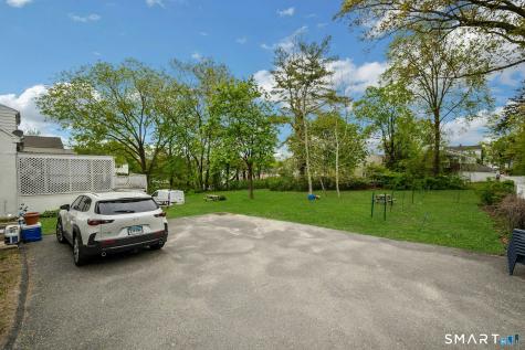 124 Pine Hill Avenue Stamford CT 06906