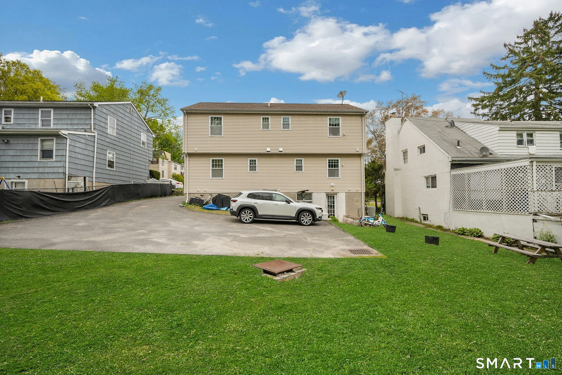 124 Pine Hill Avenue Stamford CT 06906