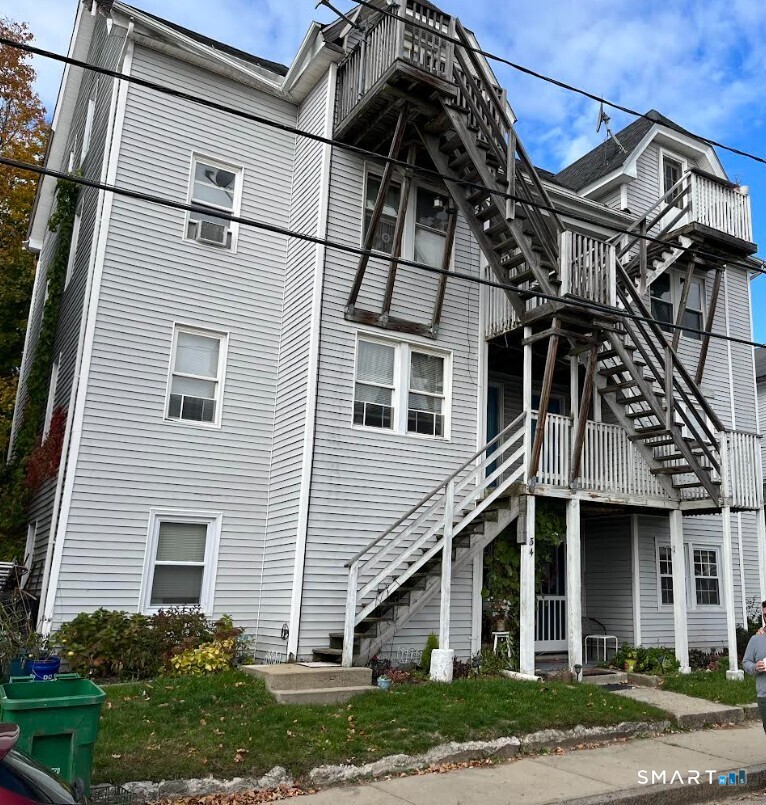 34 Marshall Street Putnam CT 06260