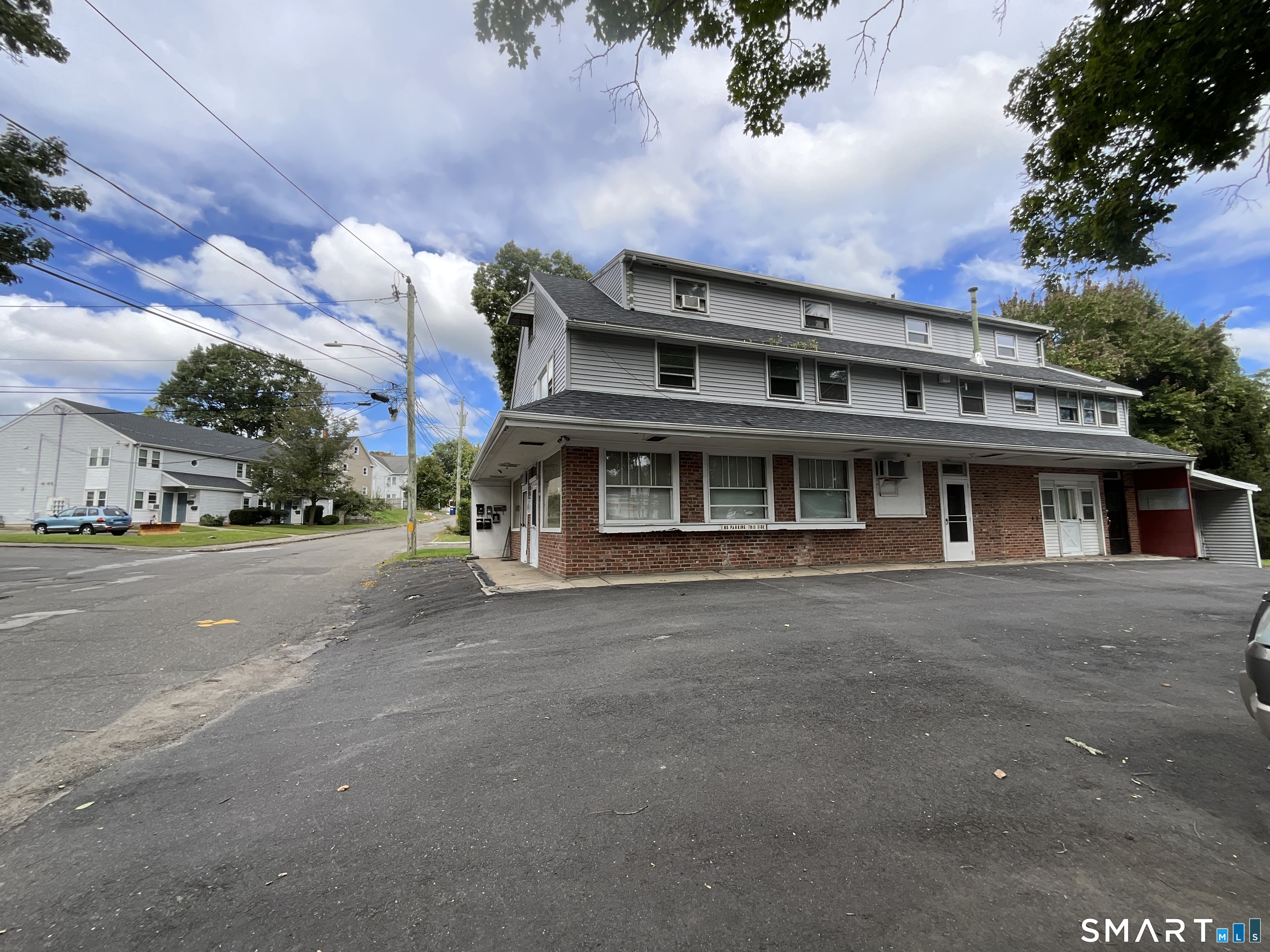 8 Burnham Street Plymouth CT 06779