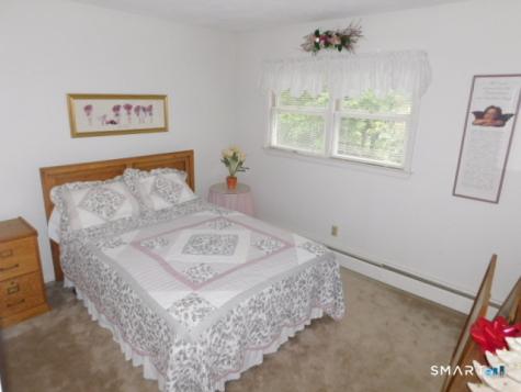 12 Rozum Circle Prospect CT 06712
