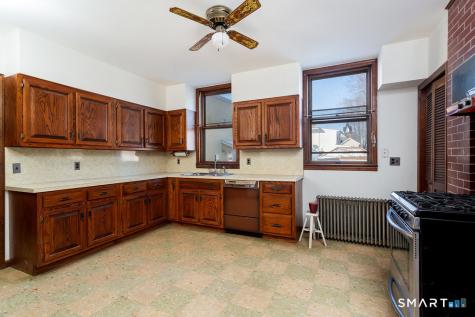 19 Mcdermott Street Danbury CT 06810