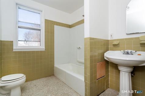 19 Mcdermott Street Danbury CT 06810